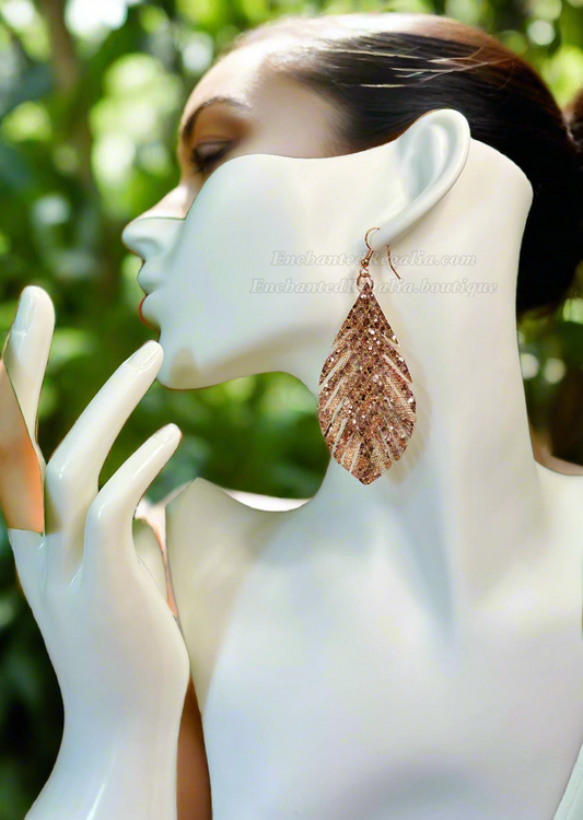 Champagne Plumas Dangle Earrings